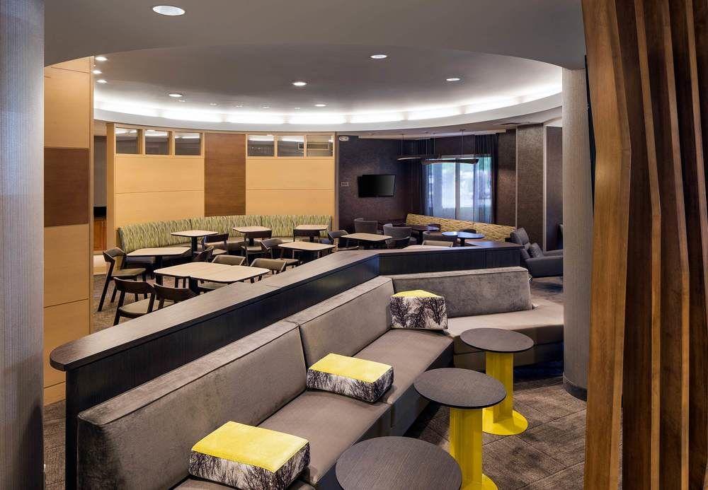 Springhill Suites Бейкерсфілд Екстер'єр фото