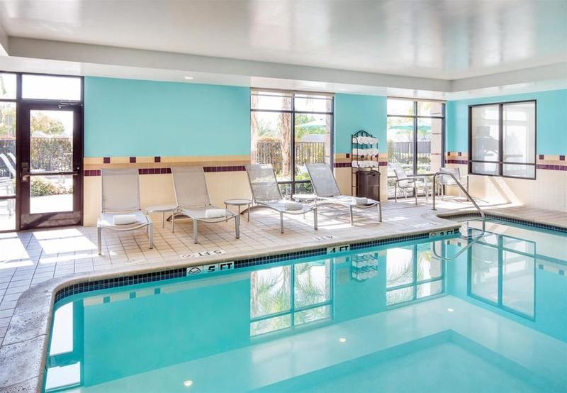 Springhill Suites Бейкерсфілд Екстер'єр фото