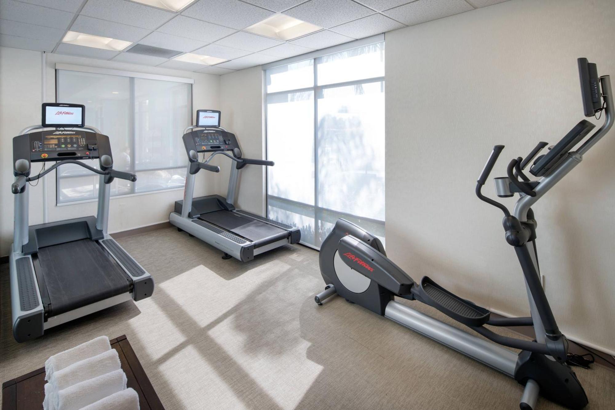 Springhill Suites Бейкерсфілд Екстер'єр фото