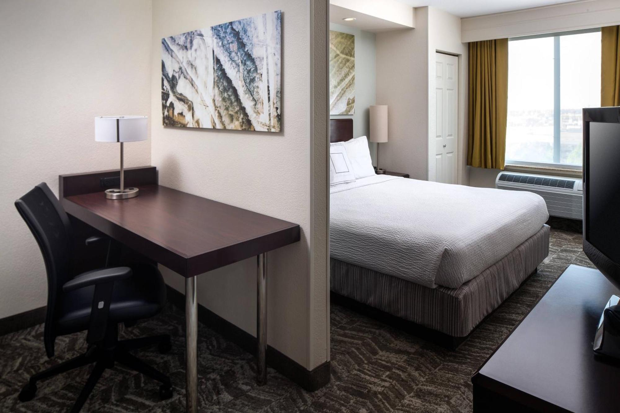 Springhill Suites Бейкерсфілд Екстер'єр фото