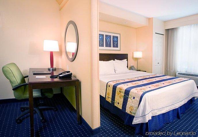 Springhill Suites Бейкерсфілд Екстер'єр фото
