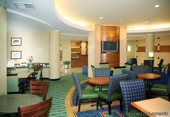 Springhill Suites Бейкерсфілд Екстер'єр фото
